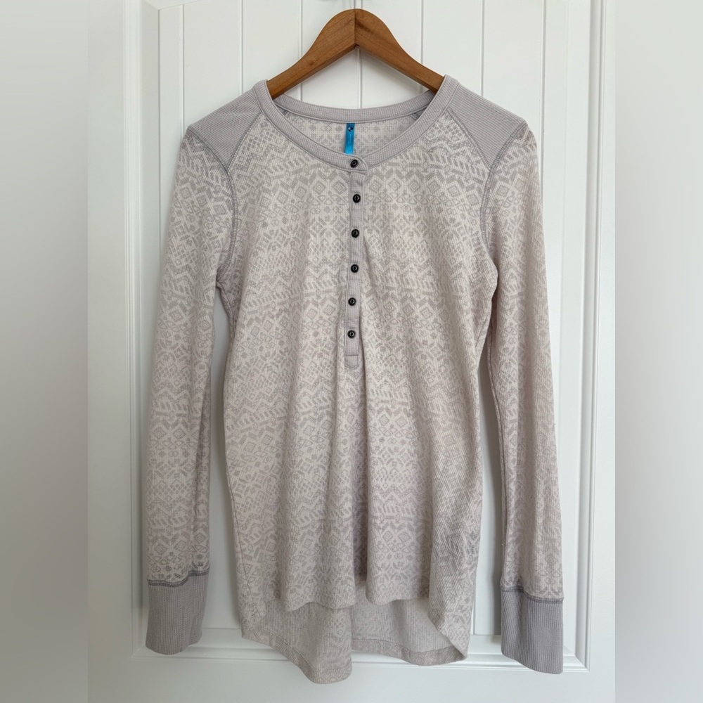 Kuhl Women's Grey Fair Isle Waffle Knit Thermal Henley Shirt Top Size Small